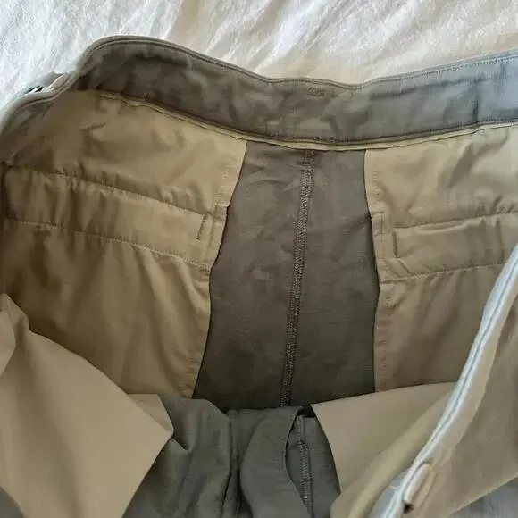 Lululemon Commission Golf Short 10" Mens Grey Size 38" Waist - EUC - Picture 4 of 7